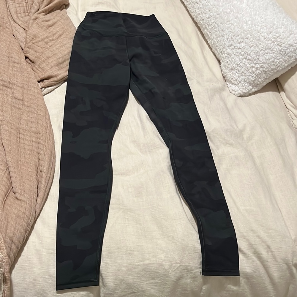 Airlift Alo Legging